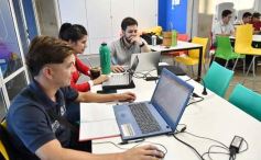 Foto de la galería: Formación disruptiva: más de 300 docentes ya se capacitan en la Escuela de Videojuegos 