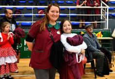Foto de la galería: A pura energía, la Madre ya adelanta la fiesta que se viene con la estudiantina