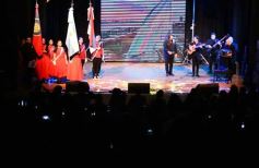 Foto de la galería: Danza, tradición y música abrieron la Vigilia del 25 de Mayo en Posadas