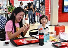 Foto de la galería: Trabajo, salidas y encuentros: un varieté de lo que deja mayo en la ciudad