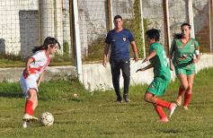 Foto de la galería: Fútbol Femenino: se puso en marcha el Torneo Oficial de la Liga Posadeña