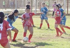 Foto de la galería: Fútbol Femenino: se puso en marcha el Torneo Oficial de la Liga Posadeña