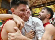 Foto de la galería: Federal de Básquet: con un partidazo, la Máquina Oriental llegó a cuartos y avivó la alegría en el Templo