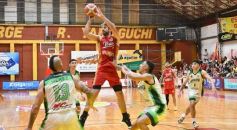 Foto de la galería: Federal de Básquet: con un partidazo, la Máquina Oriental llegó a cuartos y avivó la alegría en el Templo