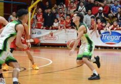 Foto de la galería: Federal de Básquet: con un partidazo, la Máquina Oriental llegó a cuartos y avivó la alegría en el Templo