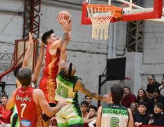 Foto de la galería: Federal de Básquet: con un partidazo, la Máquina Oriental llegó a cuartos y avivó la alegría en el Templo