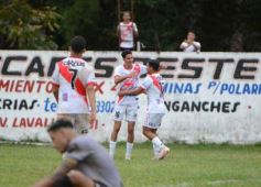 Foto de la galería: Liga Posadeña: Guaraní ganó y sigue en lo alto de su zona