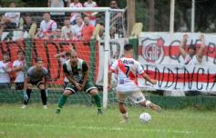 Foto de la galería: Liga Posadeña: Guaraní ganó y sigue en lo alto de su zona