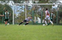 Foto de la galería: Liga Posadeña: Guaraní ganó y sigue en lo alto de su zona