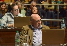 Foto de la galería: Legisladores misioneros aprobaron la ley de Academia Gamer y del uso de agua de lluvias