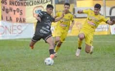 Foto de la galería: Federal A: traspié para el Colectivero en Santa Inés 