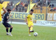 Foto de la galería: Federal A: traspié para el Colectivero en Santa Inés 
