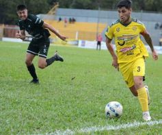 Foto de la galería: Federal A: traspié para el Colectivero en Santa Inés 
