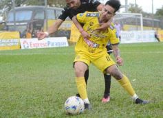 Foto de la galería: Federal A: traspié para el Colectivero en Santa Inés 