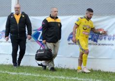 Foto de la galería: Federal A: traspié para el Colectivero en Santa Inés 