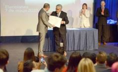 Foto de la galería: Recibieron sus diplomas las autoridades electas en los últimos comicios