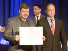 Foto de la galería: Recibieron sus diplomas las autoridades electas en los últimos comicios