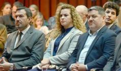 Foto de la galería: Recibieron sus diplomas las autoridades electas en los últimos comicios