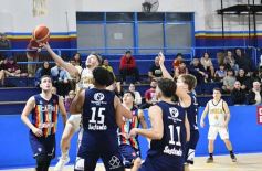 Foto de la galería: Provincial de Básquet: Tirica se quedó con el triunfo en su visita  a Posadas