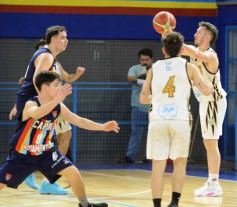 Foto de la galería: Provincial de Básquet: Tirica se quedó con el triunfo en su visita  a Posadas