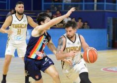 Foto de la galería: Provincial de Básquet: Tirica se quedó con el triunfo en su visita  a Posadas