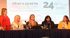 Foto de la galería: Mujeres líderes y políticas debatieron sobre violencia de género en Posadas