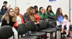 Foto de la galería: Mujeres líderes y políticas debatieron sobre violencia de género en Posadas