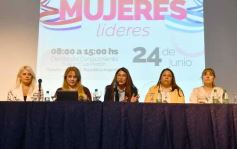 Foto de la galería: Mujeres líderes y políticas debatieron sobre violencia de género en Posadas
