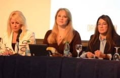 Foto de la galería: Mujeres líderes y políticas debatieron sobre violencia de género en Posadas