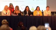 Foto de la galería: Mujeres líderes y políticas debatieron sobre violencia de género en Posadas