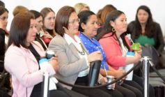Foto de la galería: Mujeres líderes y políticas debatieron sobre violencia de género en Posadas