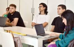 Foto de la galería: Silicon Misiones: capacitaron en el uso de Linkedin para la inserción laboral