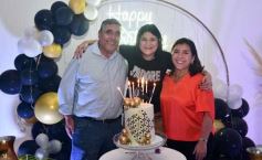 Foto de la galería: Cumple de Gladys Viñales: amigos y diversión en una fantástica fiesta