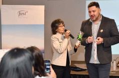 Sixto Fotografías. Sociedad. Empresas