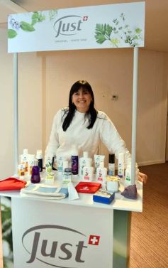 Foto de la galería: Asamblea Just: presentaron la nueva oferta de los cosméticos suizos en Posadas