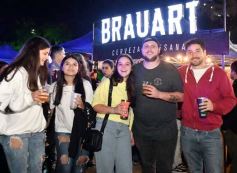 Foto de la galería: Festival Una+: la fiesta cervecera trajo el encuentro con amigos y familias