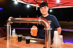 Foto de la galería: Festival Una+: la fiesta cervecera trajo el encuentro con amigos y familias