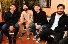 Foto de la galería: Con el "amigo invisible", el equipo de la web de Canal 12 compartió juntada por su 1er año