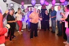 Foto de la galería: Cumple de Lidia Brun: rodeada de los afectos, abrió la casa para el festejo