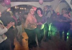 Foto de la galería: Cumple de Lidia Brun: rodeada de los afectos, abrió la casa para el festejo