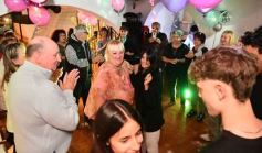 Foto de la galería: Cumple de Lidia Brun: rodeada de los afectos, abrió la casa para el festejo