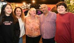 Foto de la galería: Cumple de Lidia Brun: rodeada de los afectos, abrió la casa para el festejo