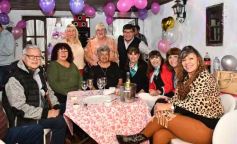 Foto de la galería: Cumple de Lidia Brun: rodeada de los afectos, abrió la casa para el festejo