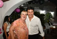 Foto de la galería: Cumple de Lidia Brun: rodeada de los afectos, abrió la casa para el festejo