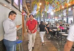 Foto de la galería: Agosto en marcha: con mucha gente amiga sumando buena onda y ritmo a la ciudad 