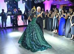 Foto de la galería: Los 15 años de Julia Dauter Larraburu: espectacular celebración en una noche soñada