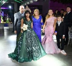 Foto de la galería: Los 15 años de Julia Dauter Larraburu: espectacular celebración en una noche soñada