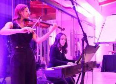 Foto de la galería: Los 15 años de Julia Dauter Larraburu: espectacular celebración en una noche soñada