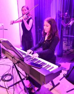 Foto de la galería: Los 15 años de Julia Dauter Larraburu: espectacular celebración en una noche soñada