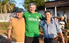 Foto de la galería: Torneo Arañita Trinidad: con las ex glorias en cancha, Villa Cabello gritó campeón